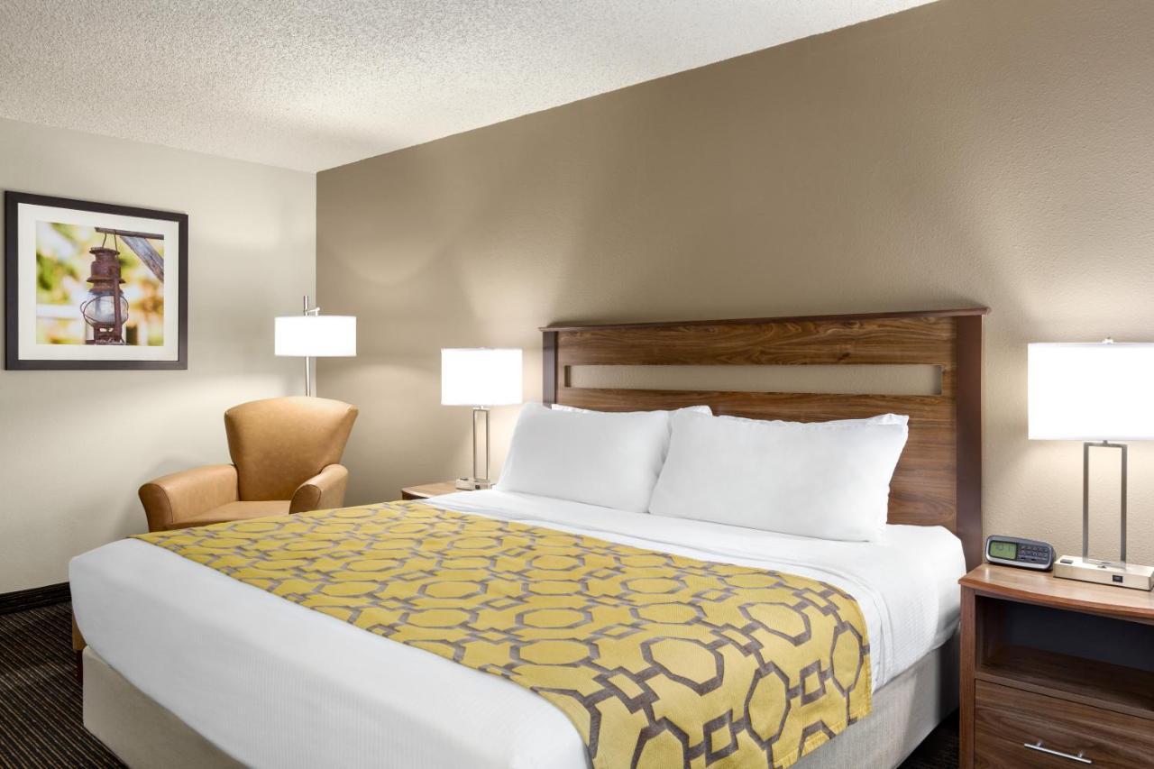 Hotel Baymont By Wyndham Whitefish Extérieur photo