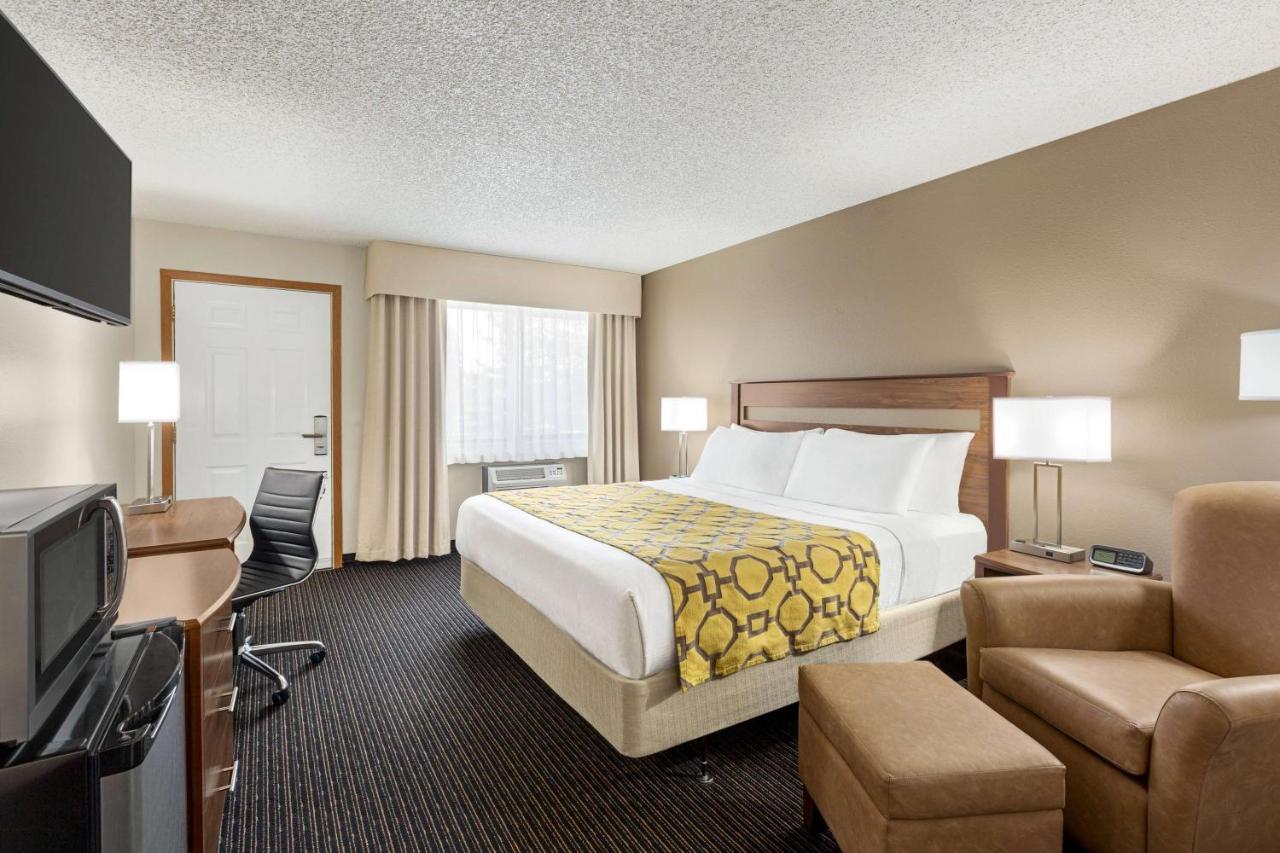 Hotel Baymont By Wyndham Whitefish Extérieur photo