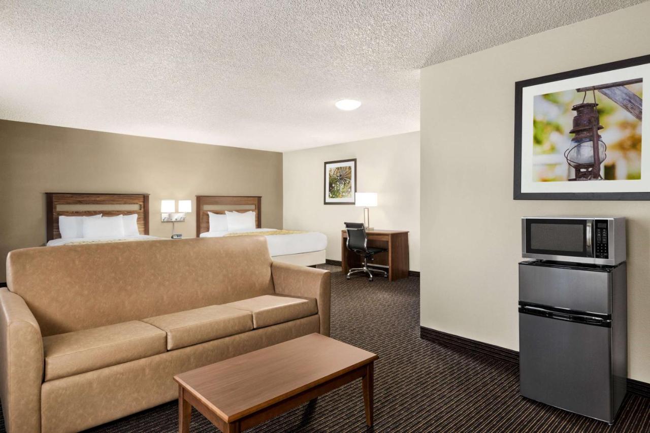 Hotel Baymont By Wyndham Whitefish Extérieur photo