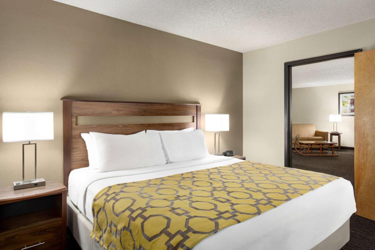 Hotel Baymont By Wyndham Whitefish Extérieur photo
