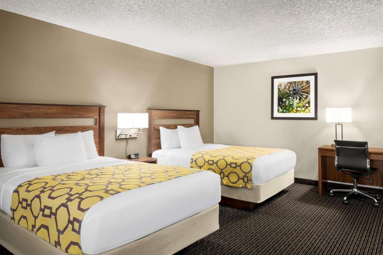 Hotel Baymont By Wyndham Whitefish Extérieur photo